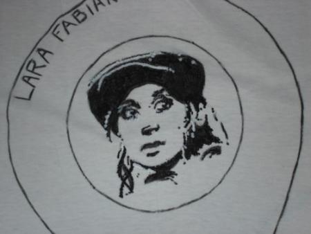 Le te shirt de la tourn&eacute;e 